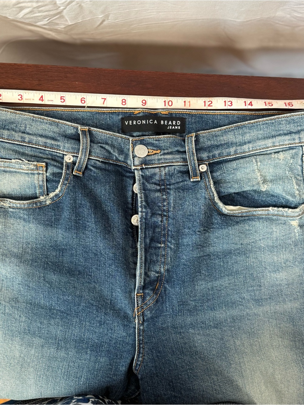 Veronica Beard Ryleigh Slim Straight High Rise jeans in Nile blue wash - Picture 3 of 9